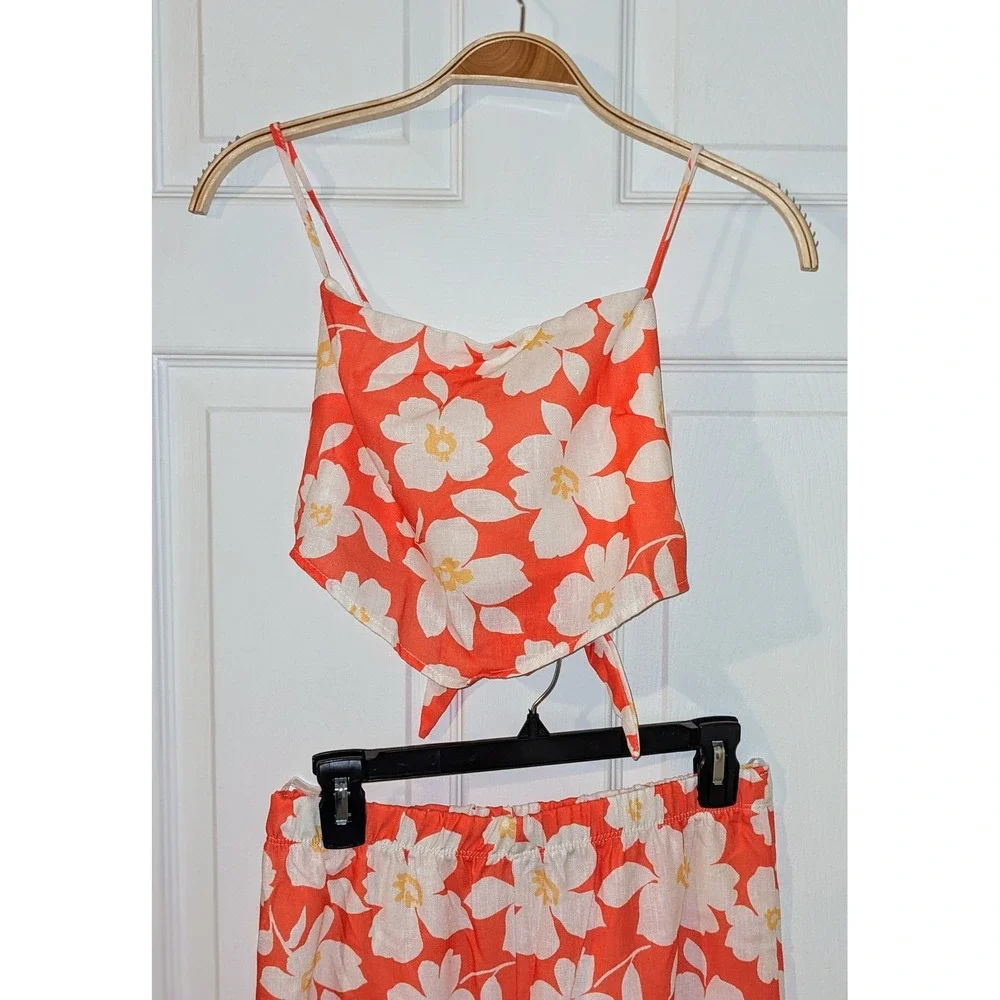 Blue Blush Floral Two Piece Set Crop Top Wide Leg Pants Summer Trendy Medium NEW